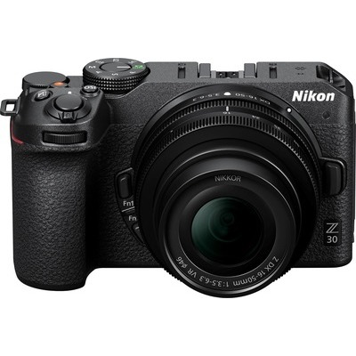 Fotocamera mirrorless Nikon Z30 + Z DX 16-50mm + scheda SD 64GB