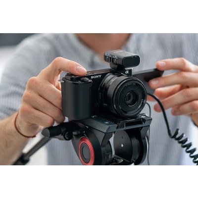 Fotocamera Sony ZV-E10 Vlog camera con ottica Sony 16-50mm. mirrorless